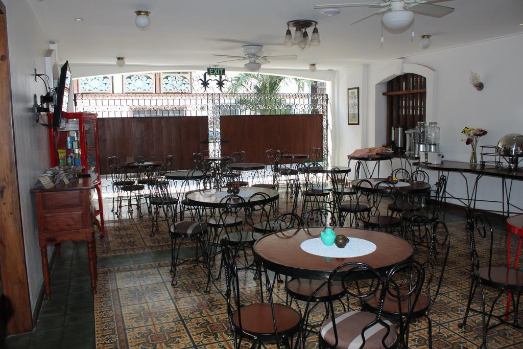 Hotel Felicidad Βιγκάν Εξωτερικό φωτογραφία
